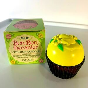 Avon Vintage Bon Bon Decanter Cotillion Cologne in original box
